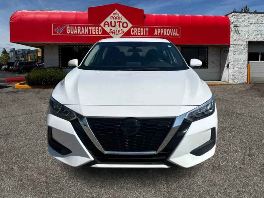 2022 Nissan Sentra SV photo 1