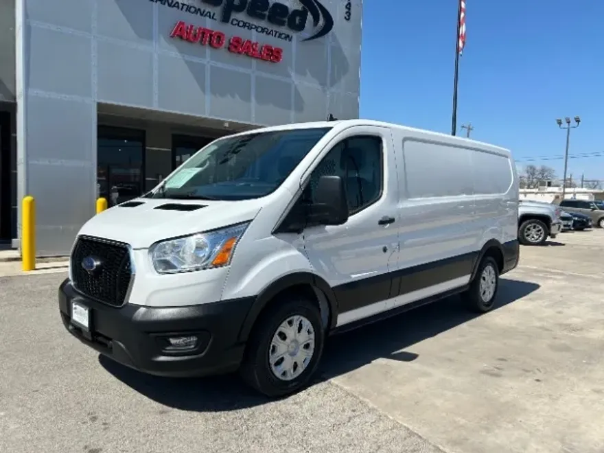 2022 Ford Transit photo 1