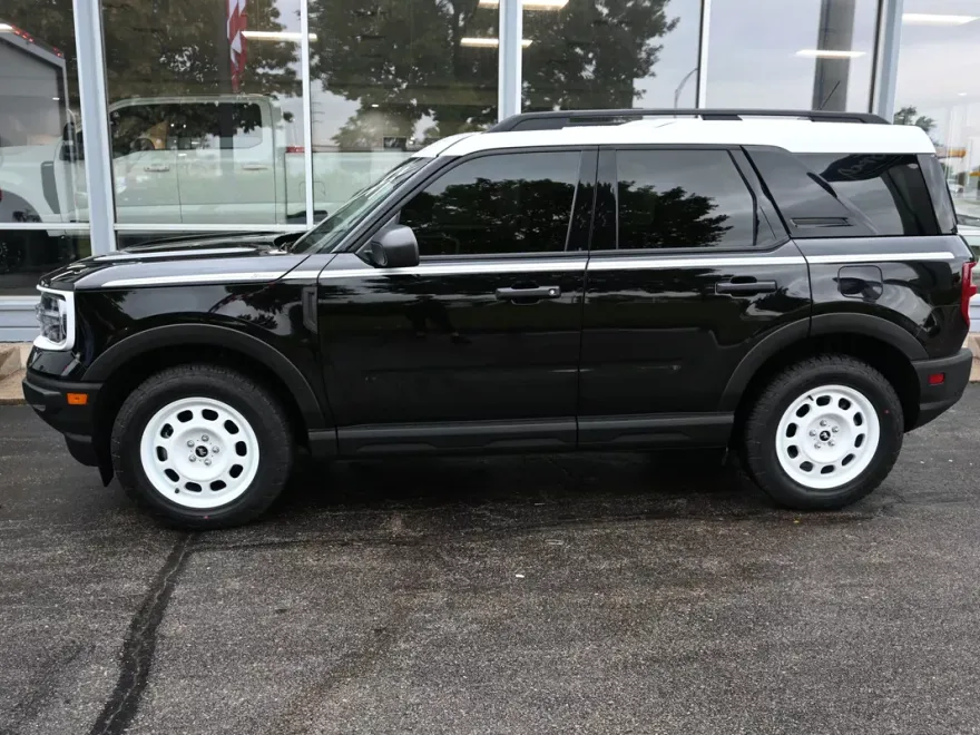 2024 Ford Bronco Sport Heritage photo 1
