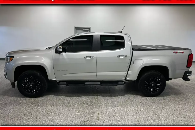2019 Chevrolet Colorado LT photo 1