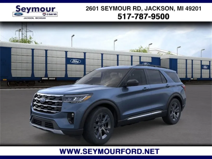 2025 Ford Explorer photo 1