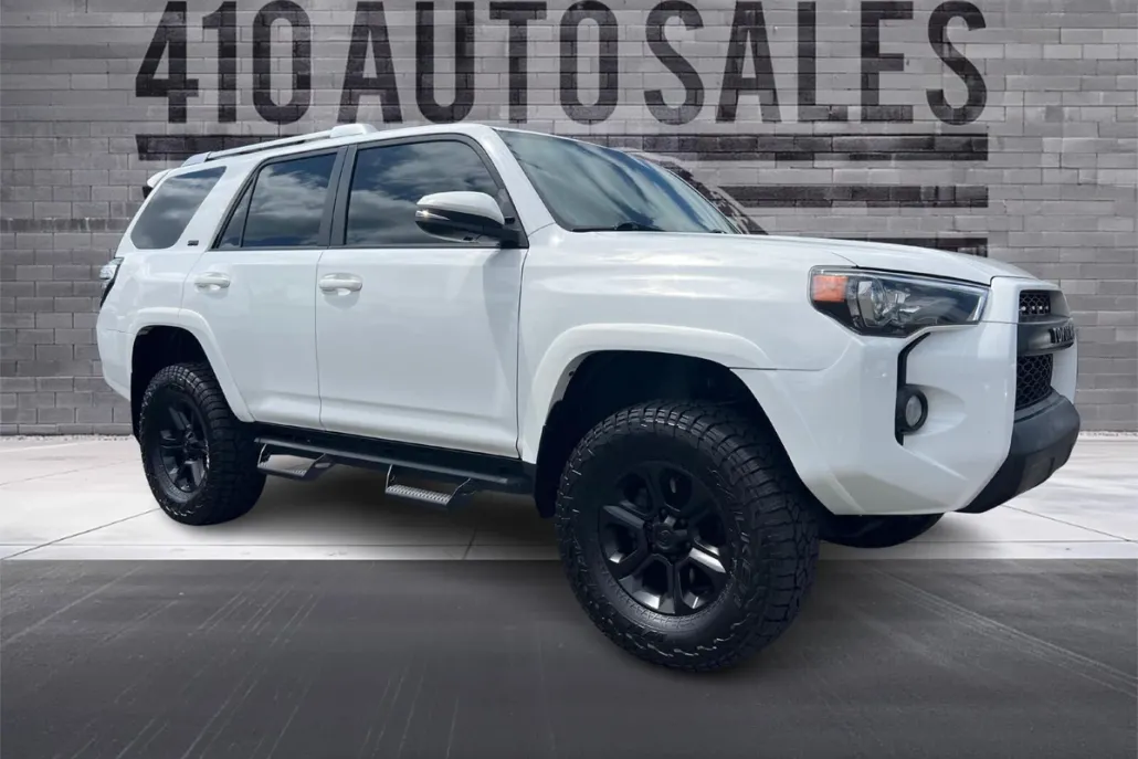 2016 Toyota 4Runner SR5 Premium photo 1
