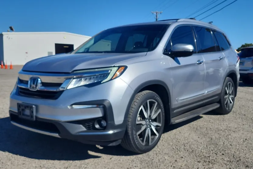 2019 Honda Pilot Elite photo 1