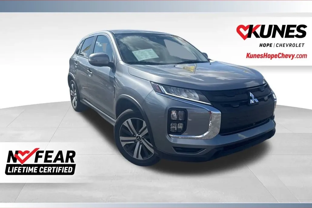 2022 Mitsubishi Outlander Sport SE photo 1