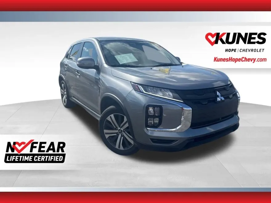 2022 Mitsubishi Outlander Sport SE photo 1