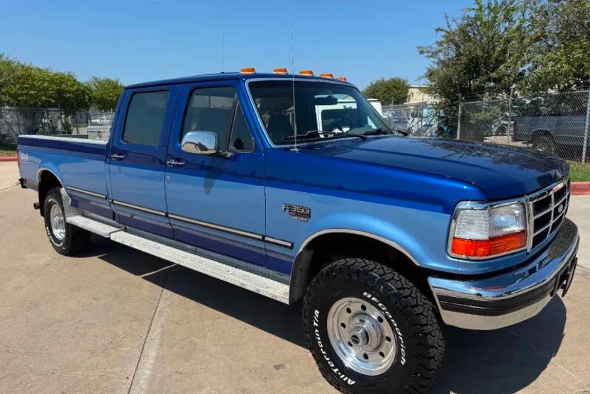 1997 Ford F-350 XLT photo 1