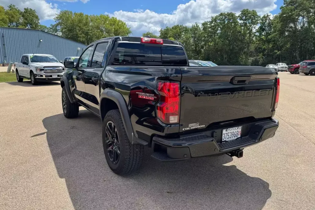 2024 Chevrolet Colorado Trail Boss photo 1