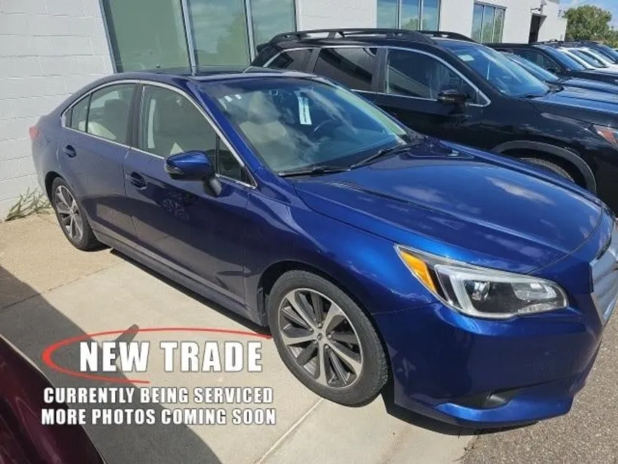 2016 Subaru Legacy 2.5i Limited photo 1