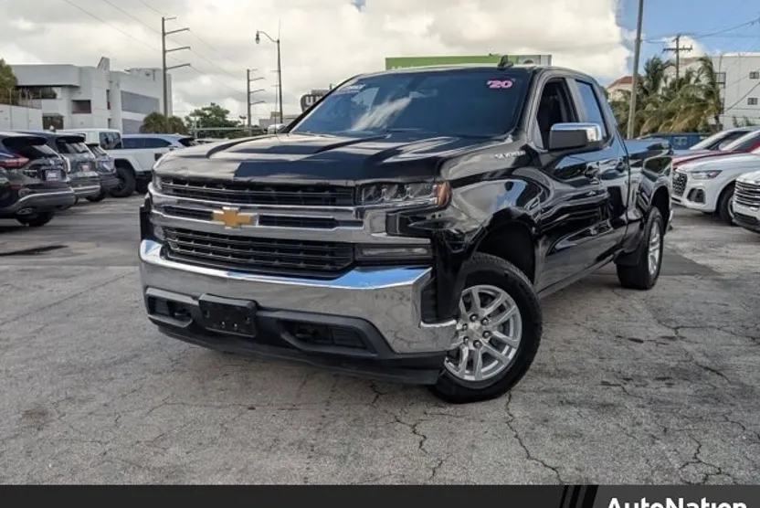 2020 Chevrolet Silverado 1500 LT photo 1
