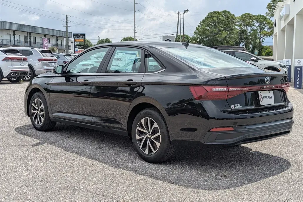 2025 Volkswagen Jetta 1.5T S photo 1