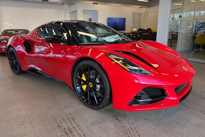 2024 Lotus Emira First Edition photo 1
