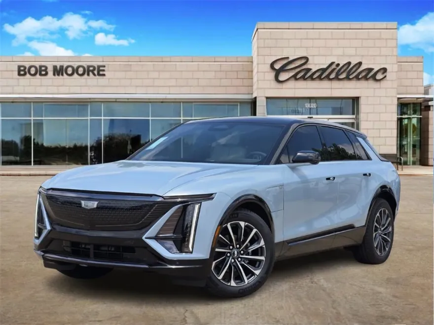 2025 Cadillac Lyriq Sport photo 1