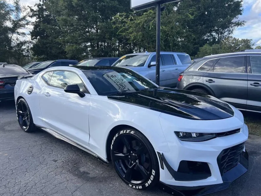 2017 Chevrolet Camaro Coupe 1SS photo 1
