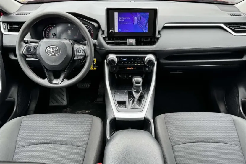 2024 Toyota RAV4 LE photo 1