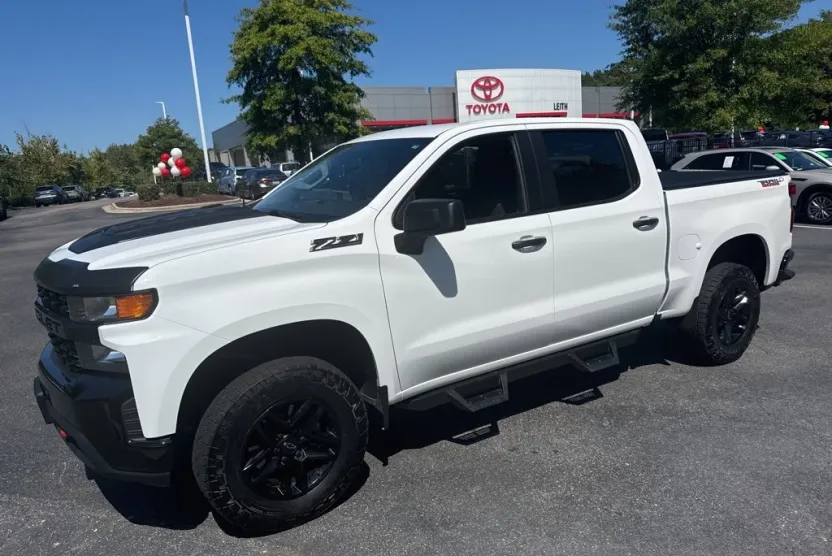 2019 Chevrolet Silverado 1500 Custom Trail Boss photo 1