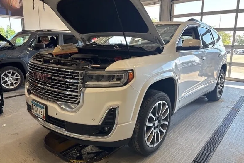 2021 Gmc Acadia Denali photo 1