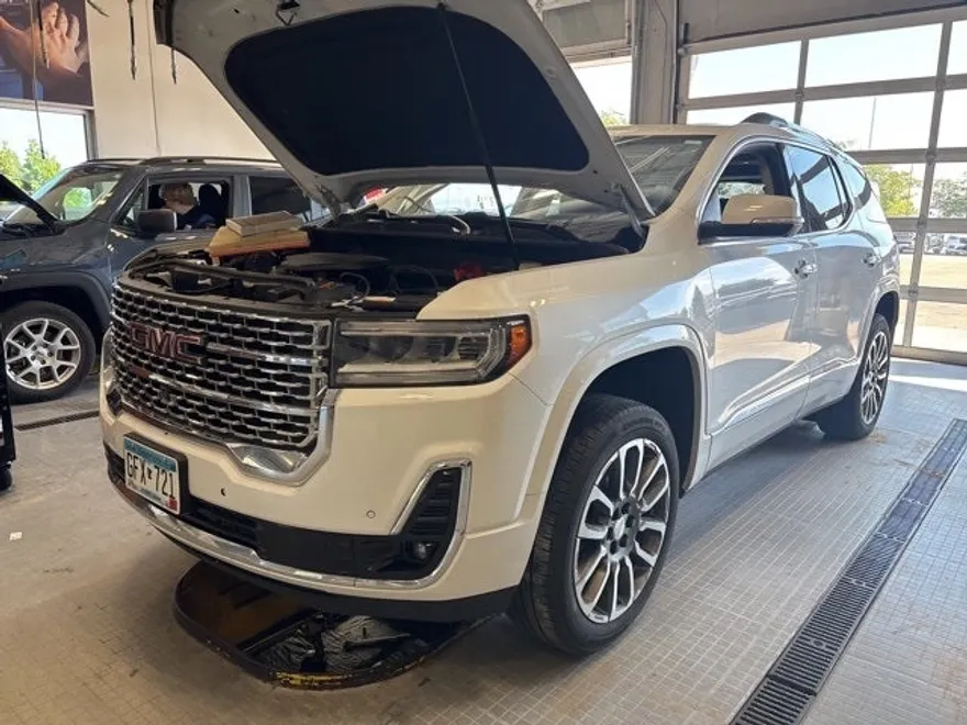 2021 Gmc Acadia Denali photo 1