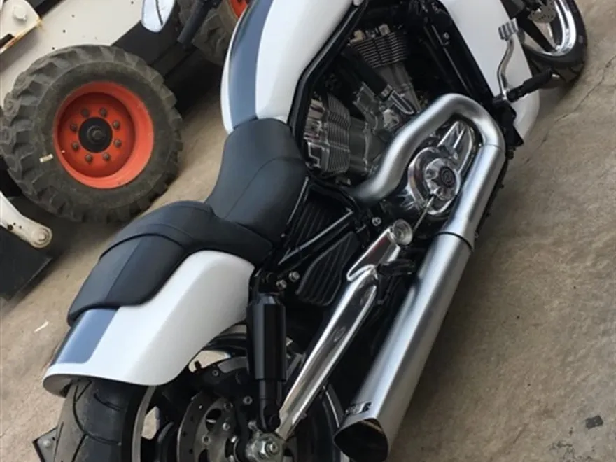 2014 Harley Davidson V-Rod VRSCF photo 2