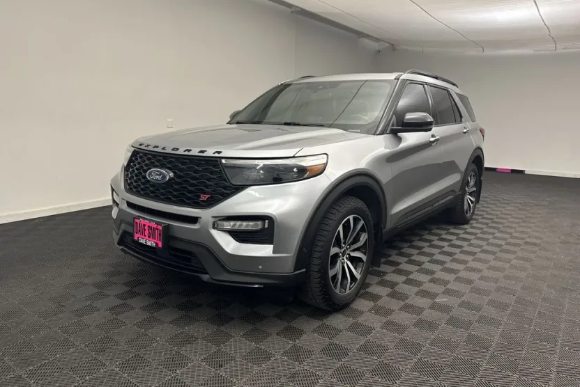 2020 Ford Explorer ST photo 1