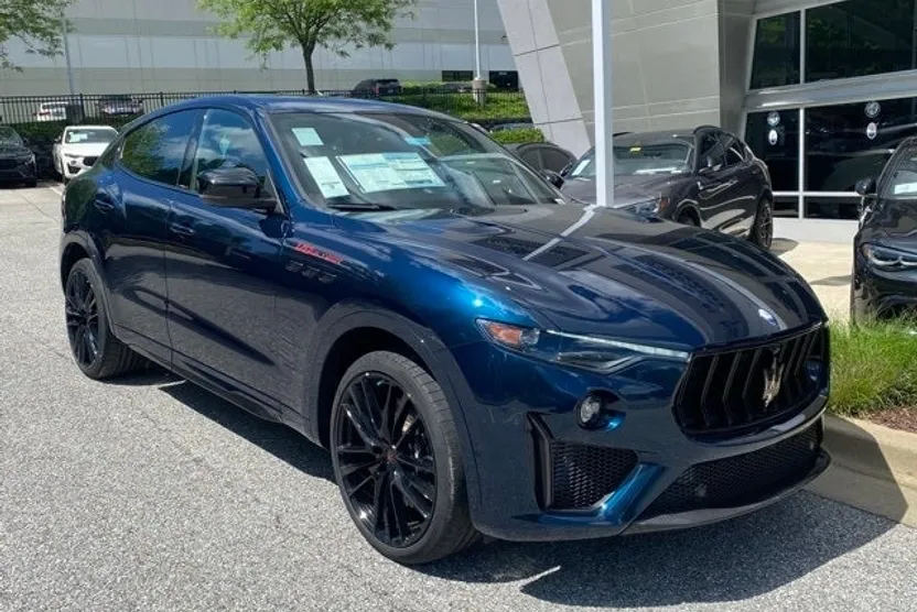 2024 Maserati Levante Trofeo photo 1