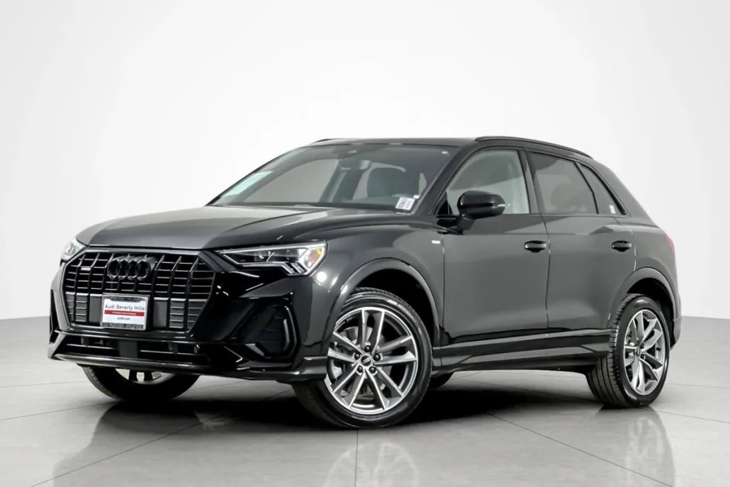 2024 Audi Q3 S line Premium 45 TFSI photo 1
