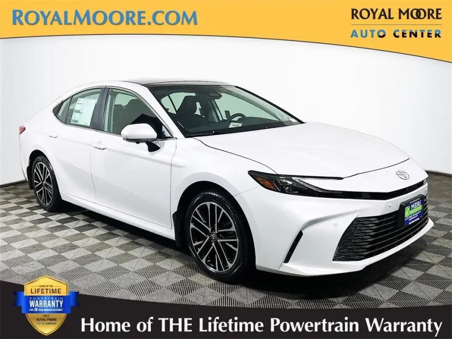 2026 Toyota Camry XLE photo 1
