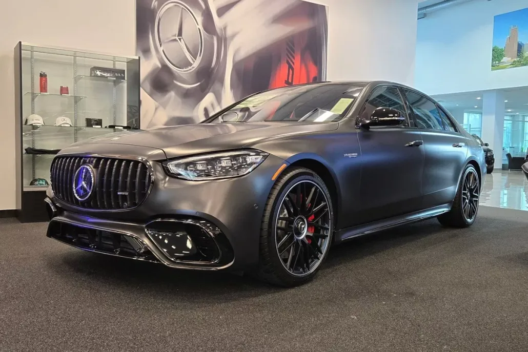 2026 Mercedes Benz S AMG 63 4MATIC photo 1