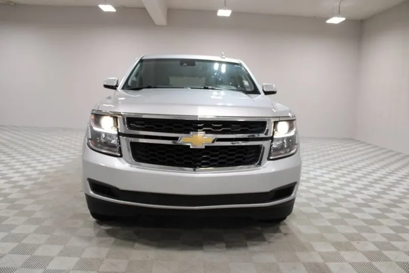 2019 Chevrolet Tahoe LT photo 1