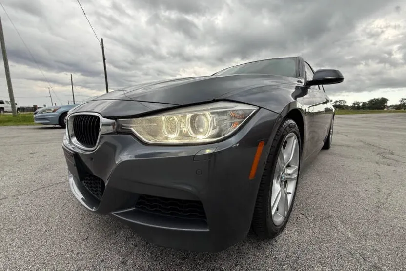 2013 Bmw 335i Sedan photo 1
