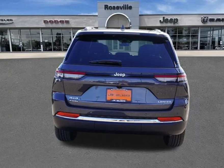 2025 Jeep Cherokee Limited photo 1
