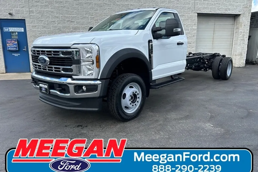 2025 Ford F-450 XL photo 1
