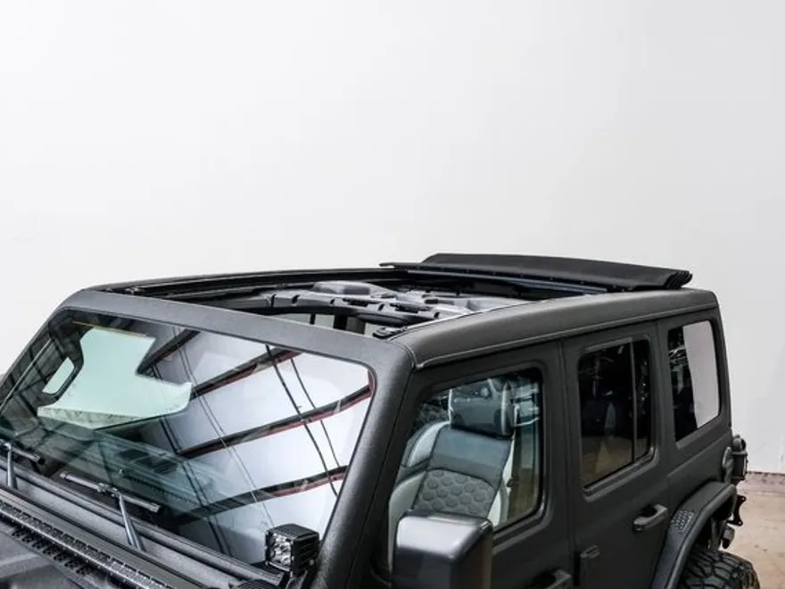 2025 Jeep Wrangler Unlimited Rubicon photo 1