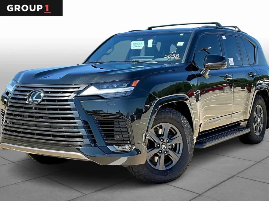 2025 Lexus LX Luxury photo 1