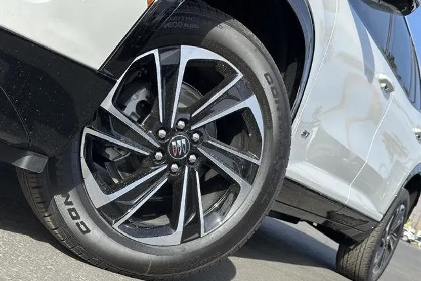 2026 Buick Enclave Sport Touring photo 1