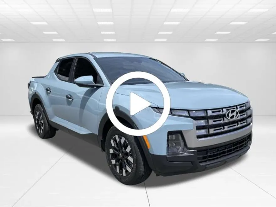 2025 Hyundai Santa Cruz SE photo 1