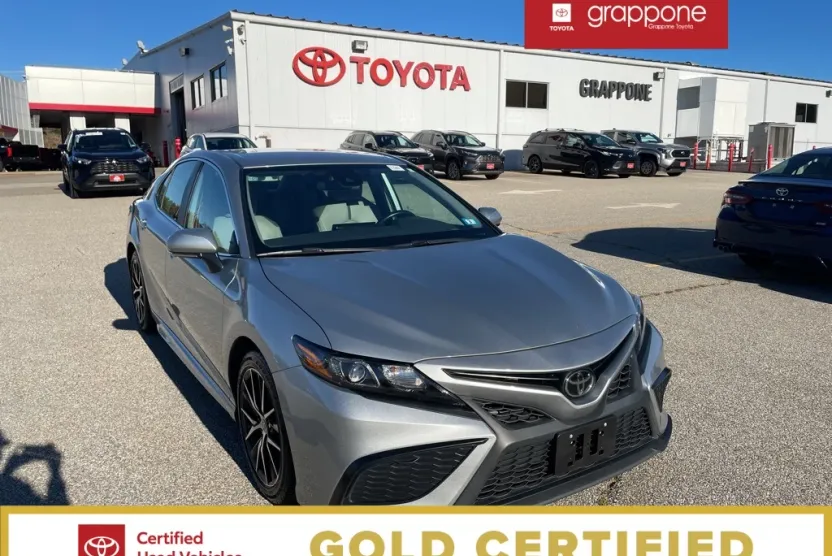 2023 Toyota Camry SE photo 1