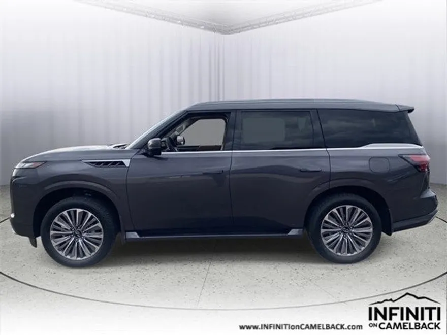 2026 Infiniti QX80 Luxe photo 1