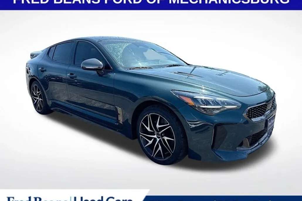 2022 Kia Stinger GT-Line photo 1