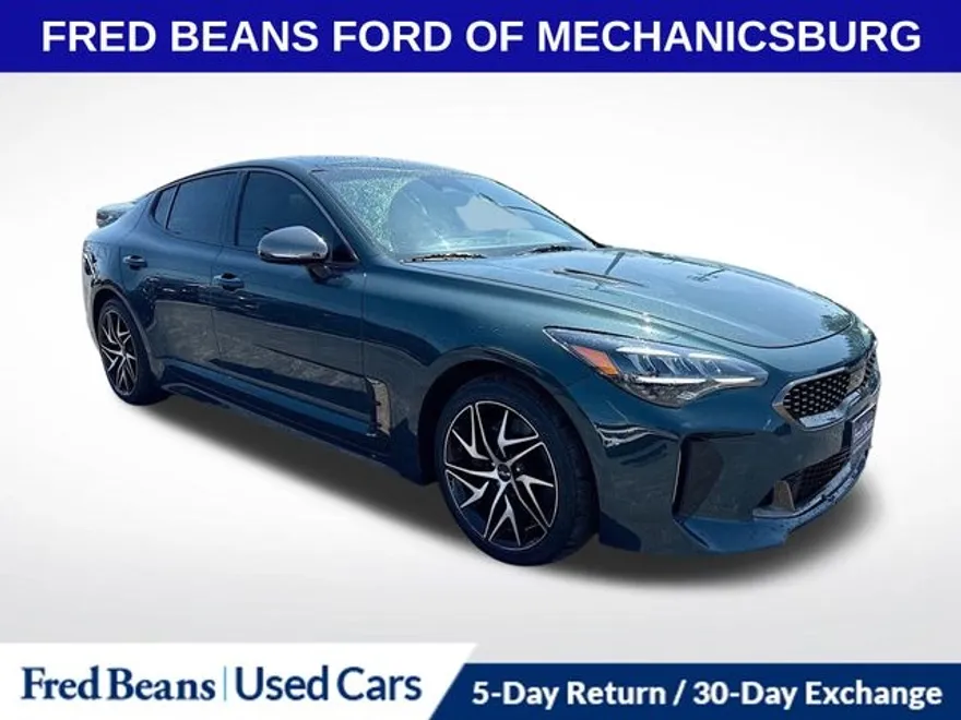 2022 Kia Stinger GT-Line photo 1