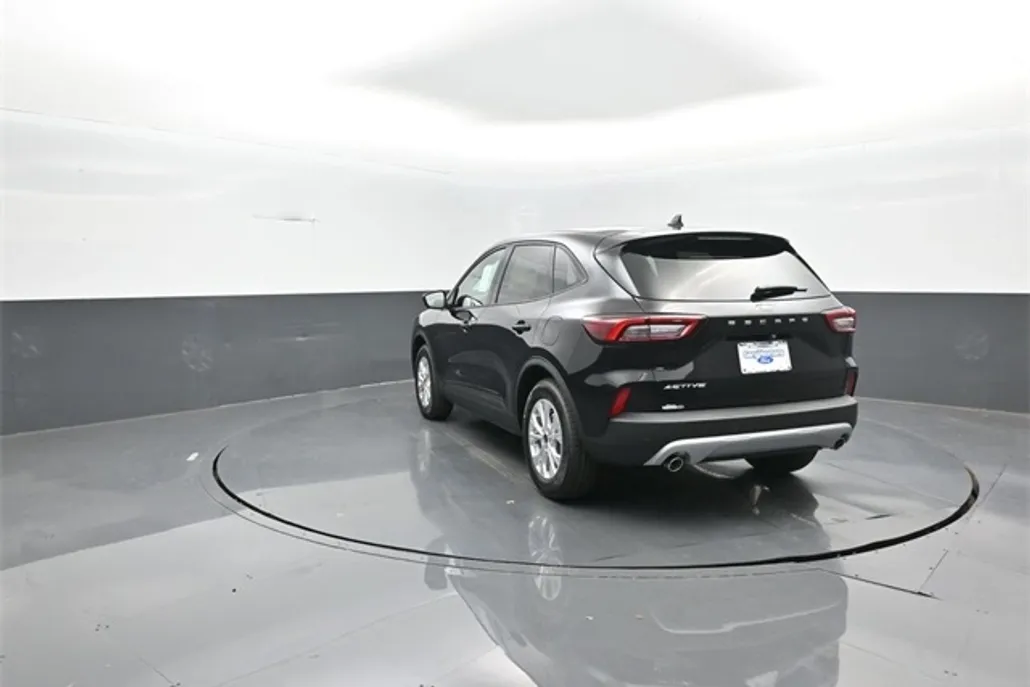 2026 Ford Escape Active photo 1