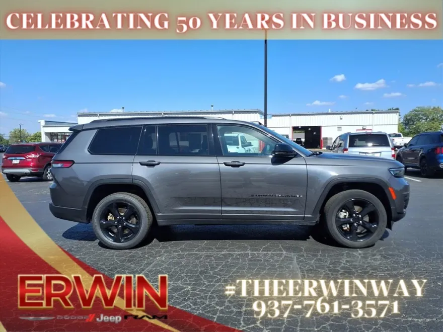 2023 Jeep Grand Cherokee Altitude photo 1