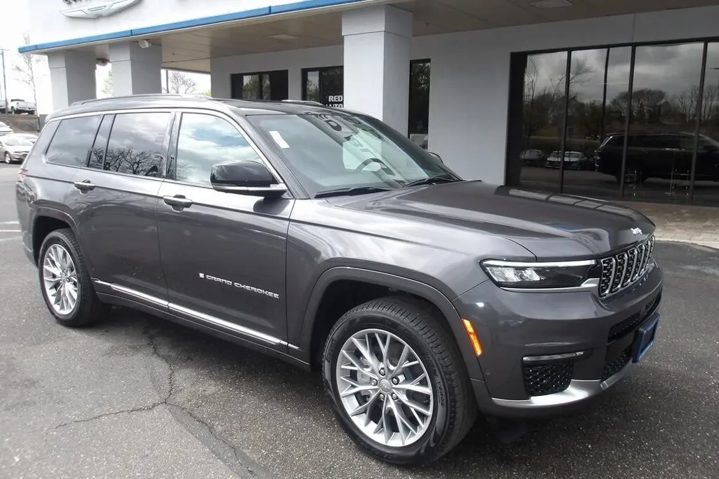 2025 Jeep Grand Cherokee L Summit photo 1