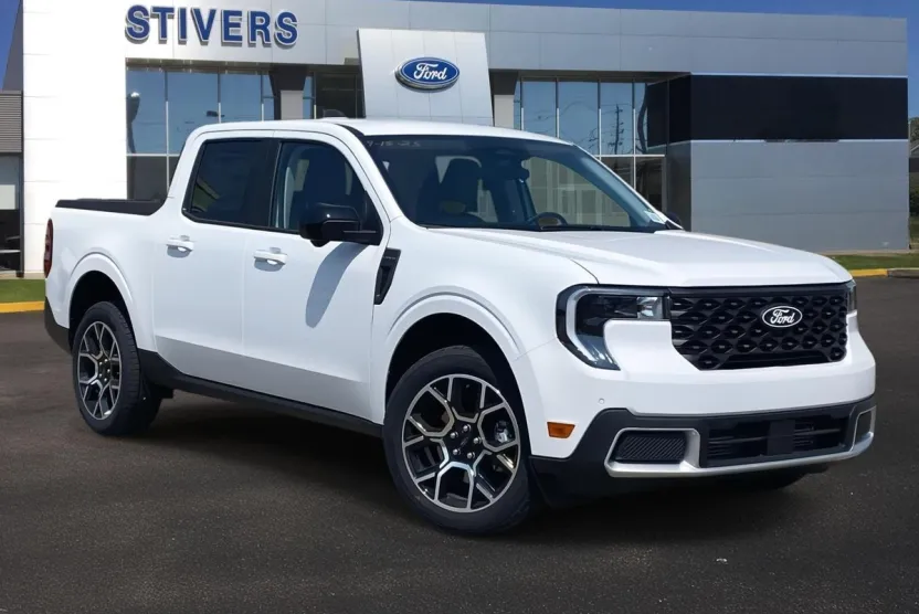2025 Ford Maverick Lariat photo 1