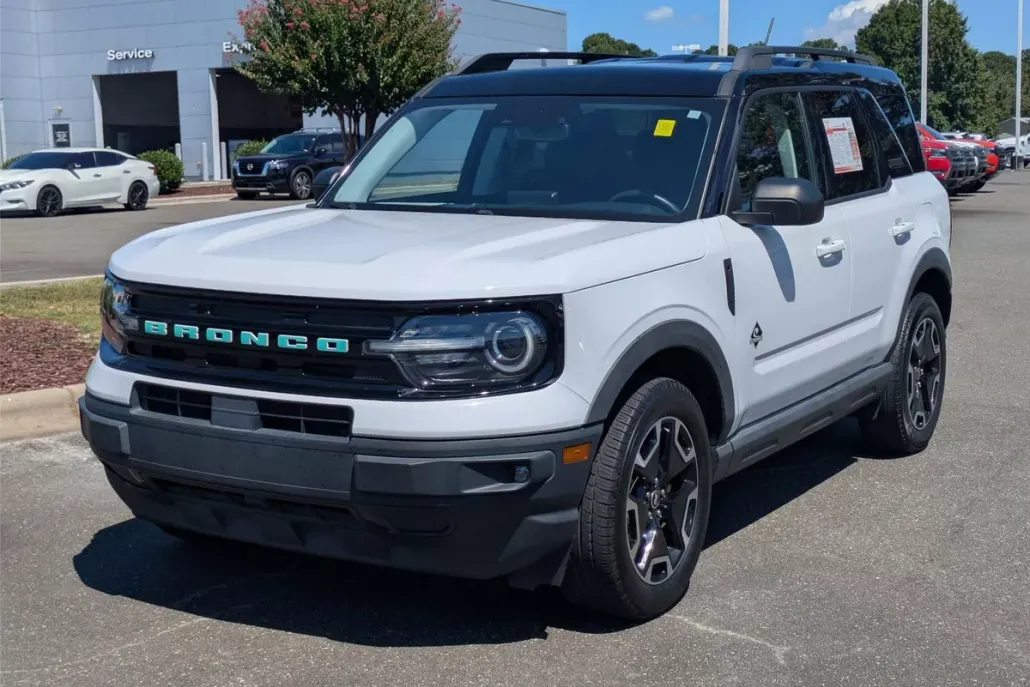 2021 Ford Bronco Sport Outer Banks photo 1