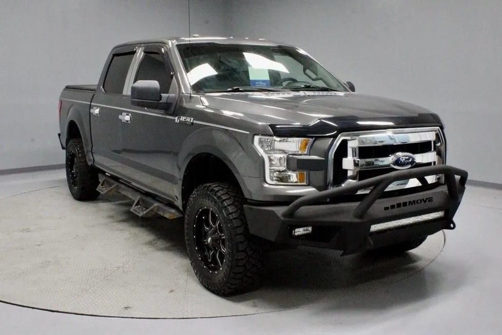 2017 Ford F-150 XLT photo 1