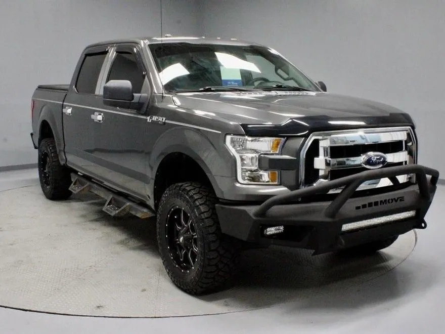 2017 Ford F-150 XLT photo 1