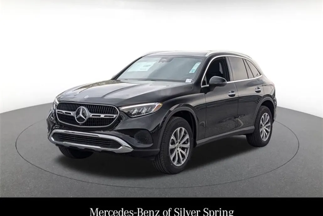 2025 Mercedes Benz GLC 300 4MATIC photo 1