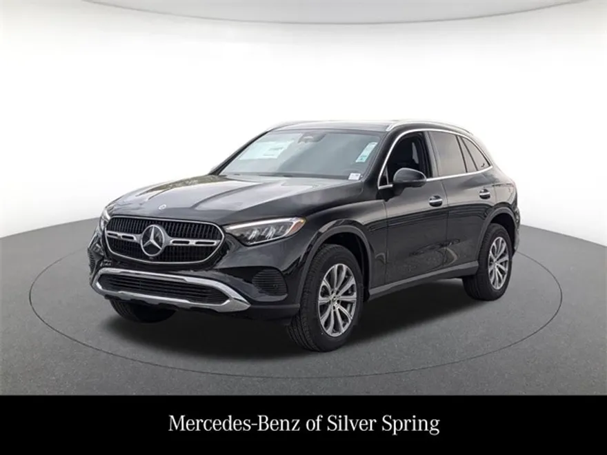 2025 Mercedes Benz GLC 300 4MATIC photo 1