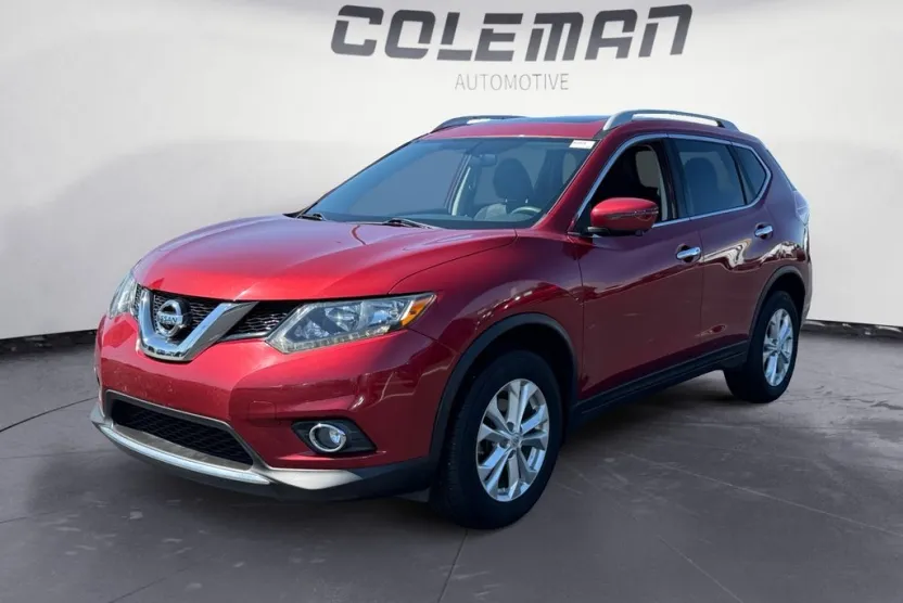 2016 Nissan Rogue SV photo 1