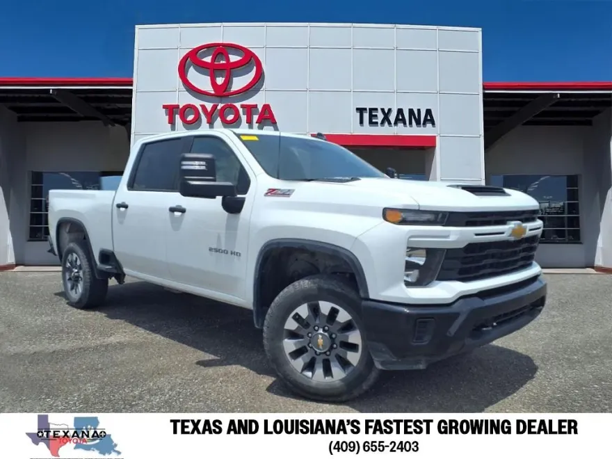 2024 Chevrolet Silverado 2500HD Custom photo 1